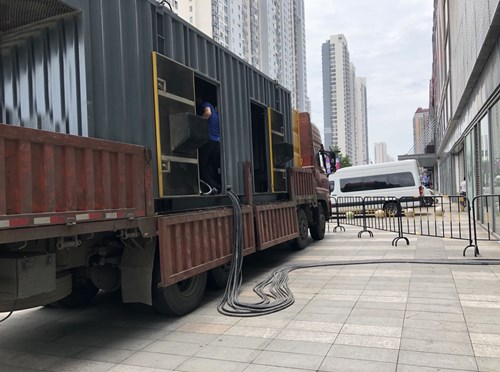 二道低温环境下，柴油发电机组电池充满电的具体时间受哪些因素影响？